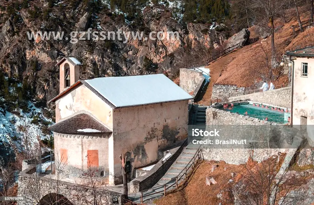 安静舒适的按摩房间